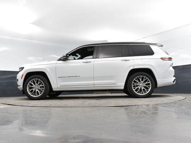 Photo of 2023 Bright White Clearcoat Jeep Grand Cherokee L