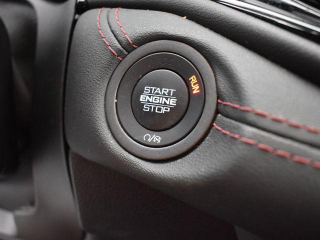 Photo of 2022 DB Black Crystal Clearcoat Dodge Durango