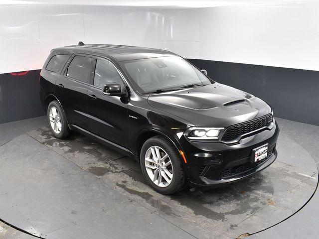 Photo of 2022 DB Black Crystal Clearcoat Dodge Durango