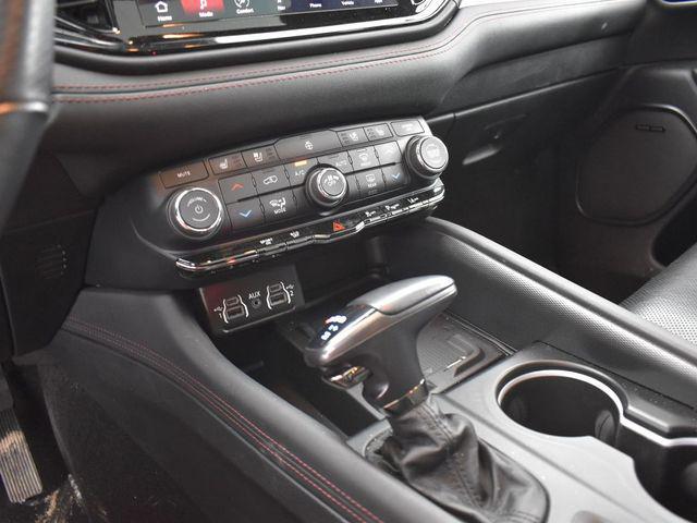 Photo of 2022 DB Black Crystal Clearcoat Dodge Durango