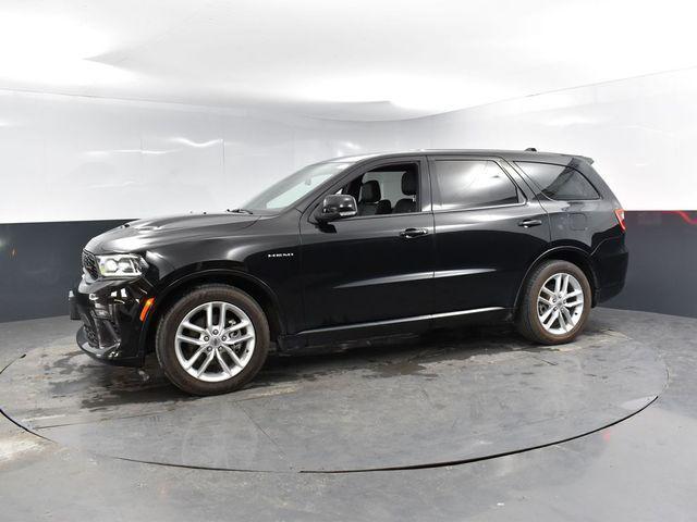 Photo of 2022 DB Black Crystal Clearcoat Dodge Durango