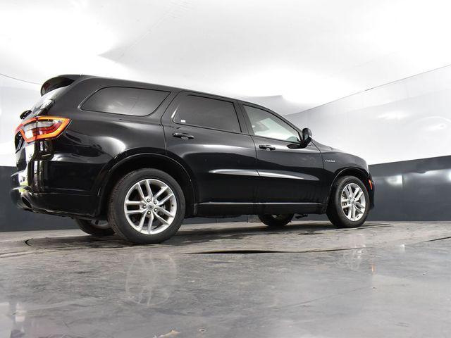 Photo of 2022 DB Black Crystal Clearcoat Dodge Durango