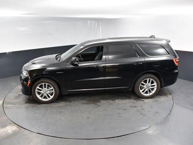 Photo of 2022 DB Black Crystal Clearcoat Dodge Durango