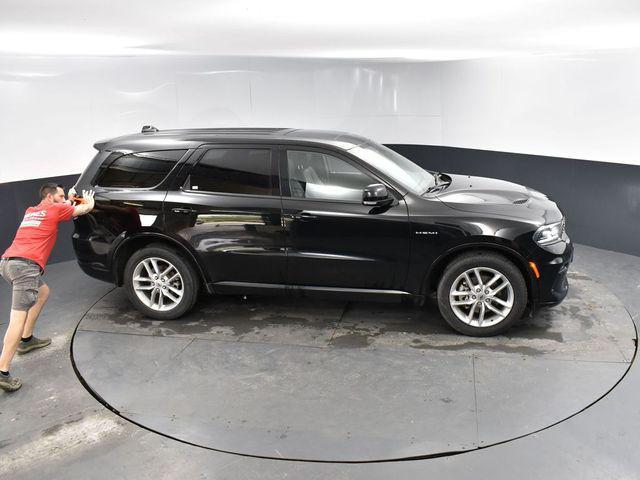 Photo of 2022 DB Black Crystal Clearcoat Dodge Durango