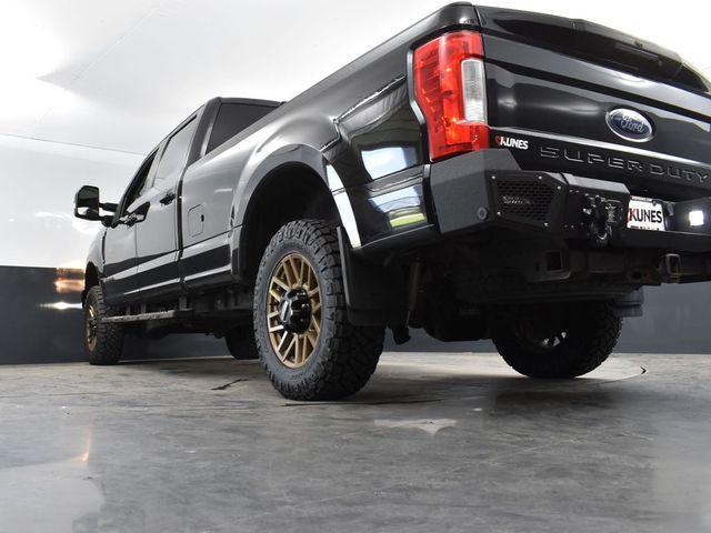 Photo of 2019 Agate Black Metallic Ford F-250
