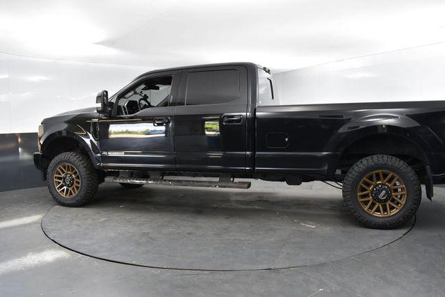 Photo of 2019 Agate Black Metallic Ford F-250