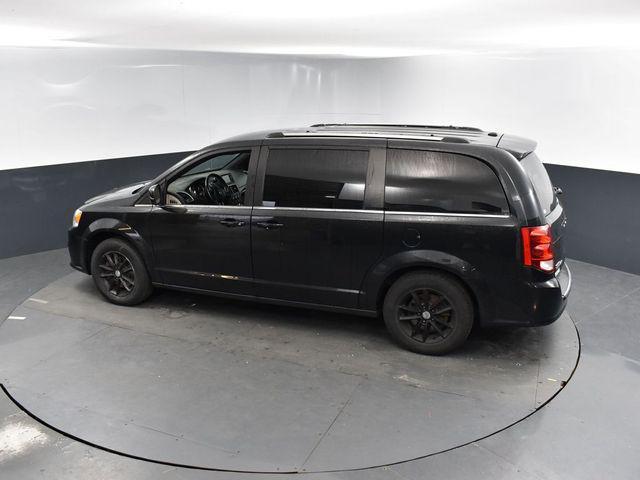 Photo of 2019 Brilliant Black Crystal Pearlcoat Dodge Grand Caravan