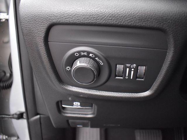 Photo of 2025 Silver Zynith Jeep Grand Cherokee L