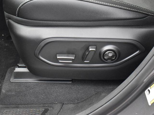 Photo of 2025 Baltic Gray Metallic Clearcoat Jeep Grand Cherokee L