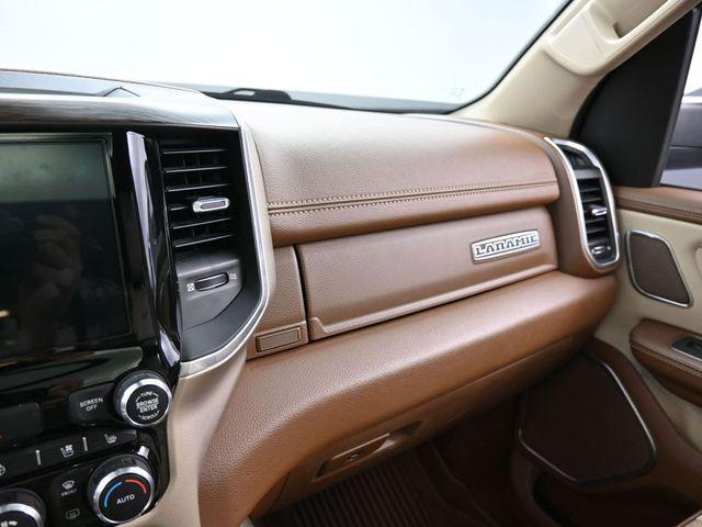 Photo of 2019 Granite Crystal Metallic Clearcoat RAM 1500
