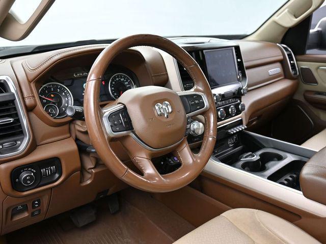 Photo of 2019 Granite Crystal Metallic Clearcoat RAM 1500