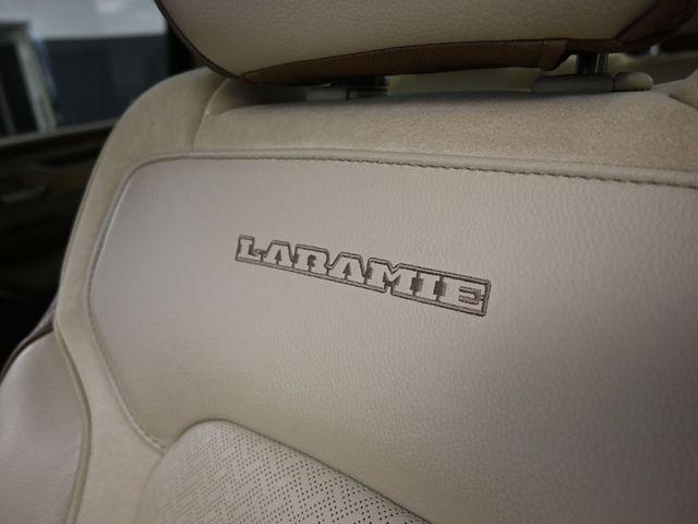 Photo of 2019 Granite Crystal Metallic Clearcoat RAM 1500