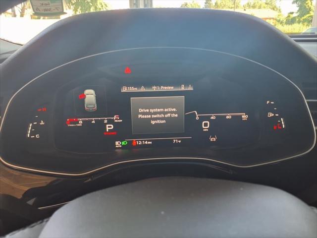 Photo of 2023 Satellite Silver Metallic Audi Q7