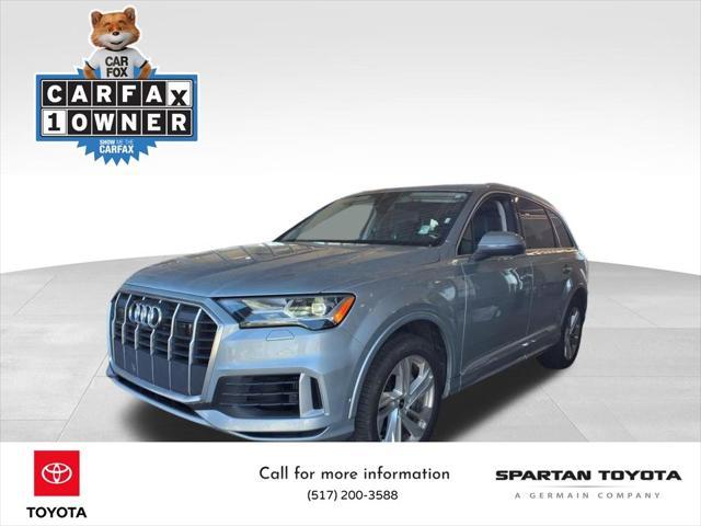 Photo of 2023 Satellite Silver Metallic Audi Q7