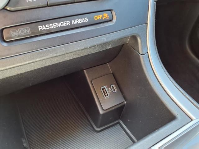 Photo of 2023 Gray Metallic Ford Edge