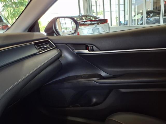 Photo of 2023 Midnight Black Metallic Toyota Camry