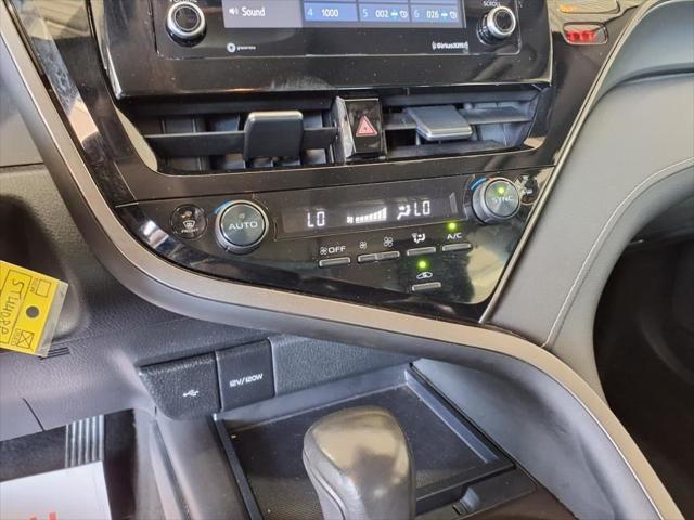 Photo of 2023 Midnight Black Metallic Toyota Camry