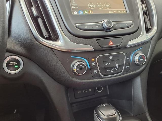 Photo of 2019 Summit White Chevrolet Equinox