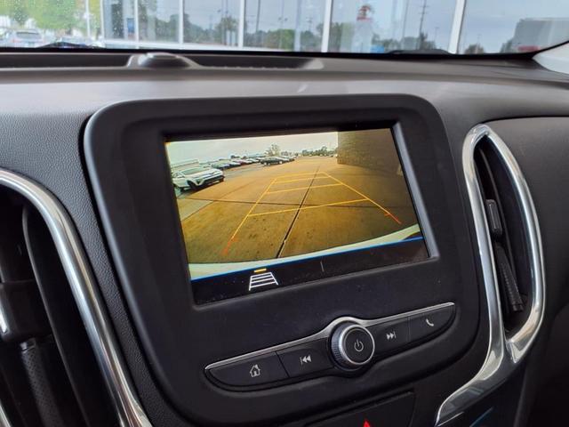 Photo of 2019 Summit White Chevrolet Equinox