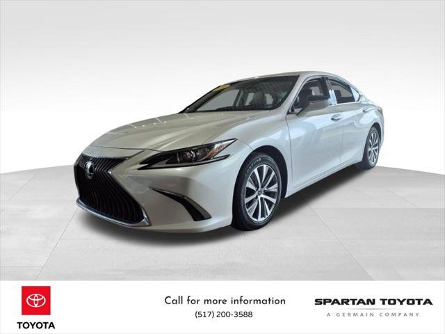 Photo of 2020 Eminent White Pearl Lexus ES 350