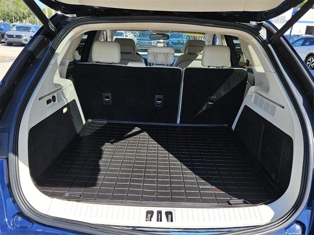 Photo of 2018 Blue Lincoln MKX