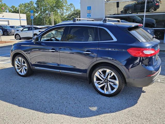 Photo of 2018 Blue Lincoln MKX