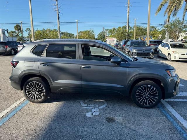 Photo of 2025 Platinum Gray Metallic Volkswagen Taos