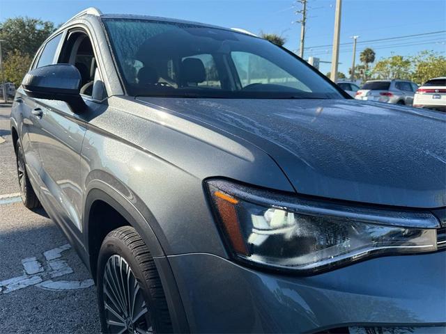 Photo of 2025 Platinum Gray Metallic Volkswagen Taos