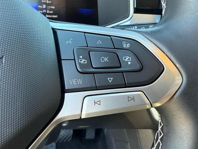 Photo of 2025 Platinum Gray Metallic Volkswagen Taos