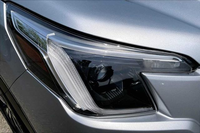 Photo of 2024 Ice Silver Metallic Subaru Forester