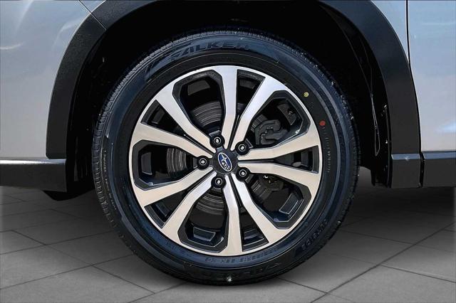 Photo of 2024 Ice Silver Metallic Subaru Forester