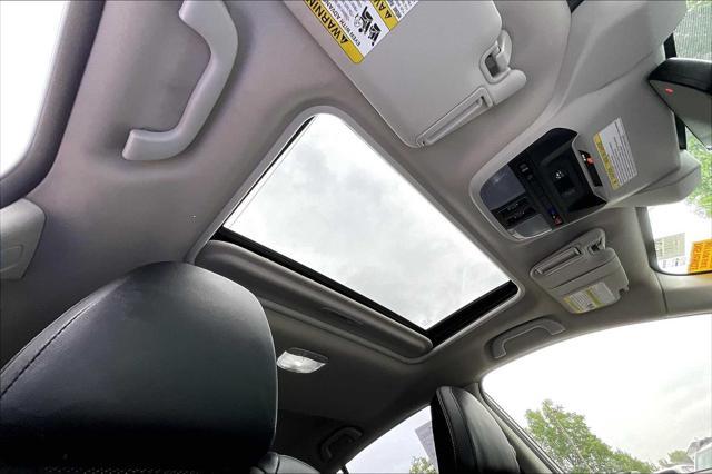 Photo of 2022 Crystal White Pearl Subaru Crosstrek
