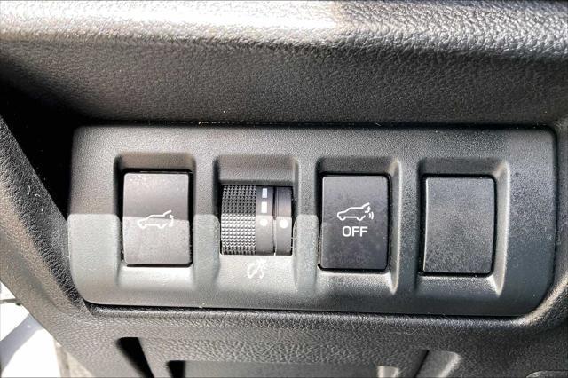 Photo of 2022 Ice Silver Metallic Subaru Outback