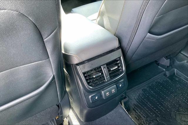 Photo of 2022 Ice Silver Metallic Subaru Outback