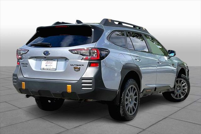 Photo of 2022 Ice Silver Metallic Subaru Outback