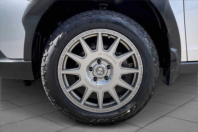 Photo of 2022 Ice Silver Metallic Subaru Outback