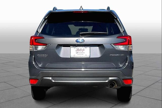 Photo of 2023 Magnetite Gray Metallic Subaru Forester