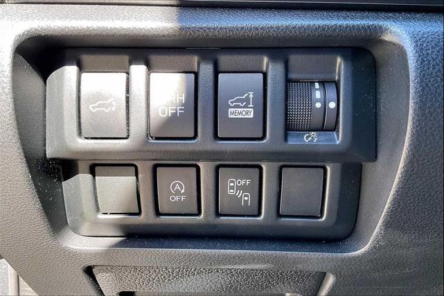 Photo of 2023 Magnetite Gray Metallic Subaru Forester