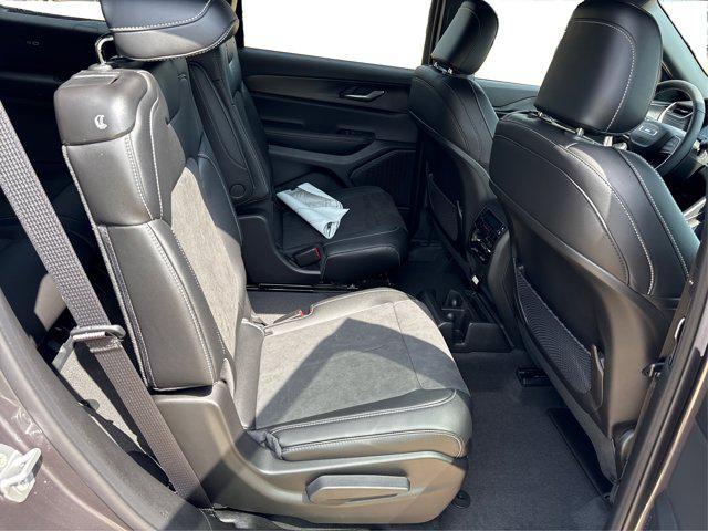 Photo of 2025 Baltic Gray Metallic Clearcoat Jeep Grand Cherokee L
