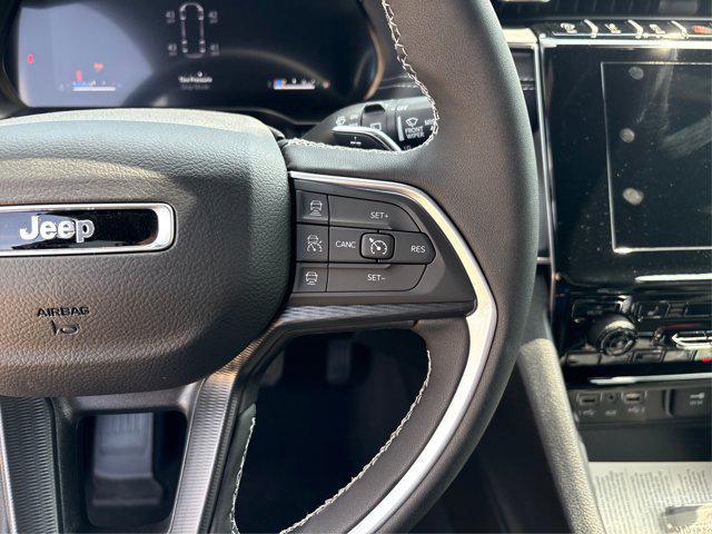 Photo of 2025 Baltic Gray Metallic Clearcoat Jeep Grand Cherokee L