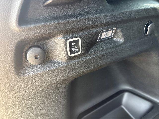 Photo of 2025 Baltic Gray Metallic Clearcoat Jeep Grand Cherokee L