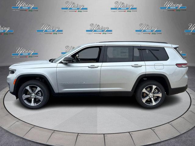 Photo of 2025 Silver Zynith Jeep Grand Cherokee L