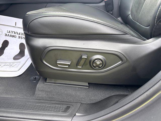 Photo of 2025 Baltic Gray Metallic Clearcoat Jeep Grand Cherokee