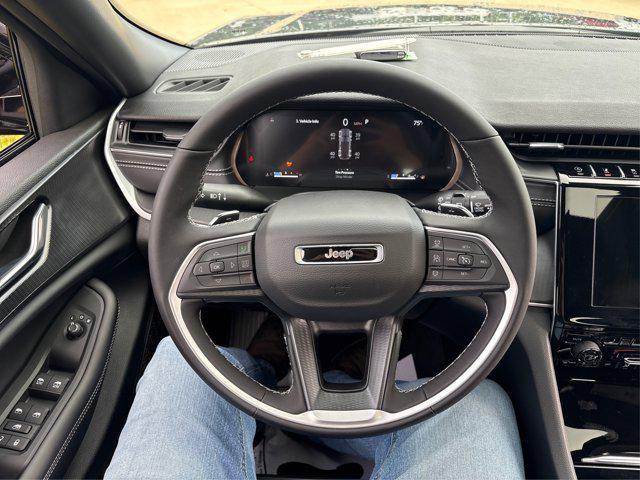 Photo of 2025 Baltic Gray Metallic Clearcoat Jeep Grand Cherokee