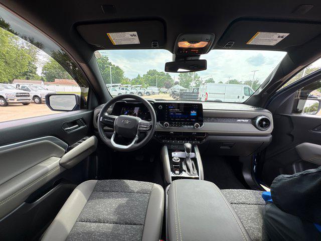 Photo of 2024 Glacier Blue Metallic Chevrolet Colorado