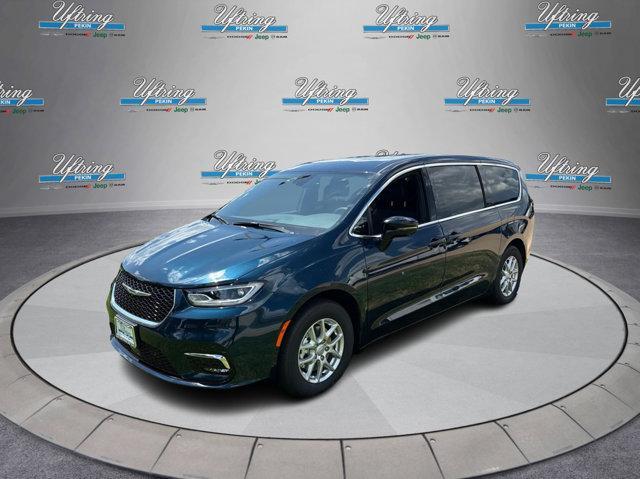 Photo of 2025 Fathom Blue Pearlcoat Chrysler Pacifica