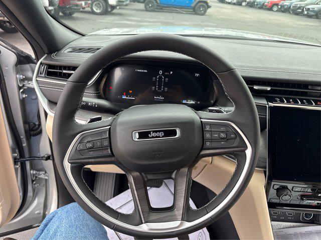 Photo of 2025 Silver Zynith Jeep Grand Cherokee L