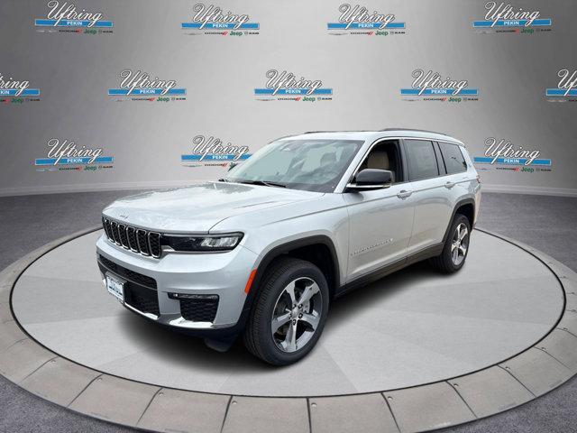 Photo of 2025 Silver Zynith Jeep Grand Cherokee L