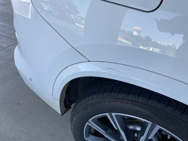 Photo of 2020 Alpine White BMW X5
