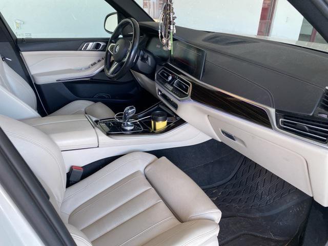 Photo of 2020 Alpine White BMW X5
